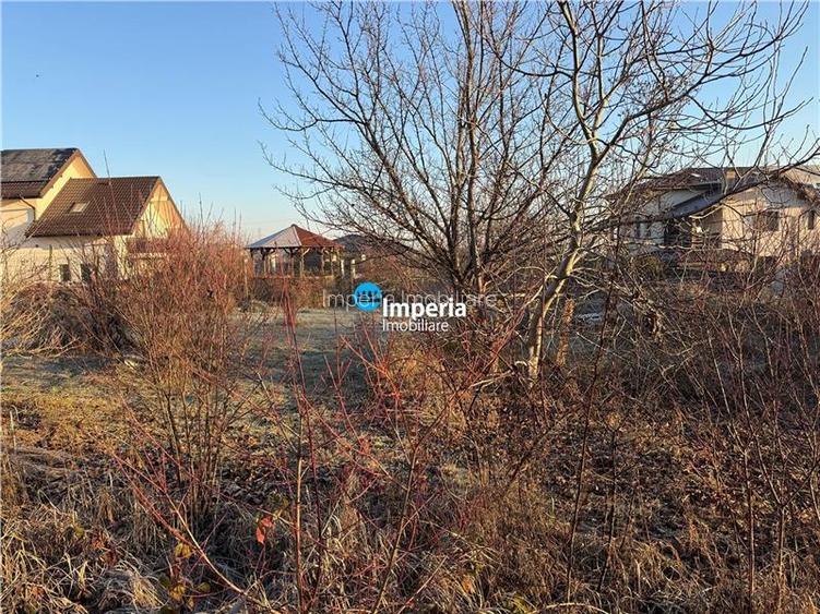 Teren 712/ 1422  mp, plan, Iasi Tudor Neculai,  bransamente - 2