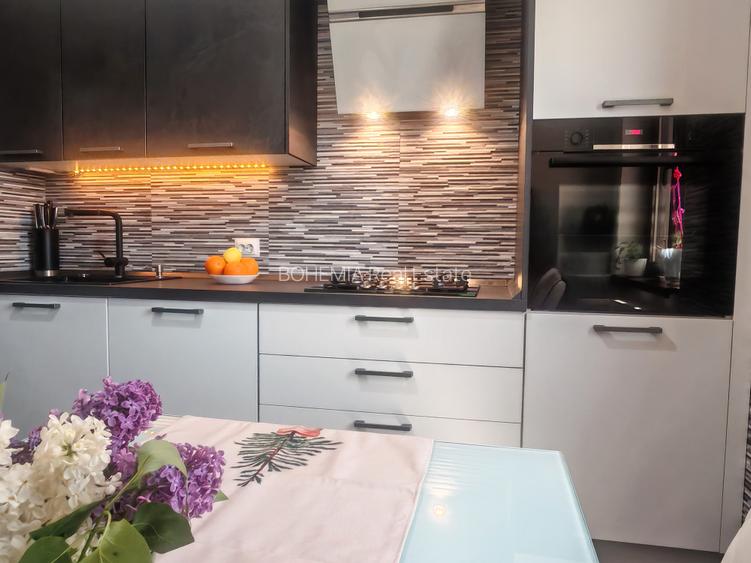 Apartament 3 camere decom. 75 mp - 3 min metrou  Bd. 1 Dec. 1918 - Trapezului - 3