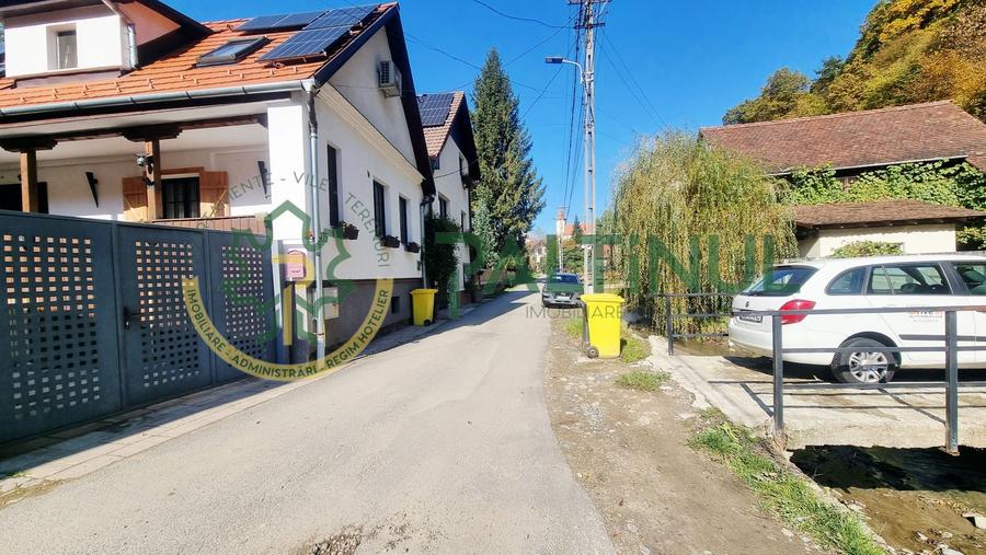 Casă modernă cu două apartamente, complet utilată, Cisnădioara – Sibiu