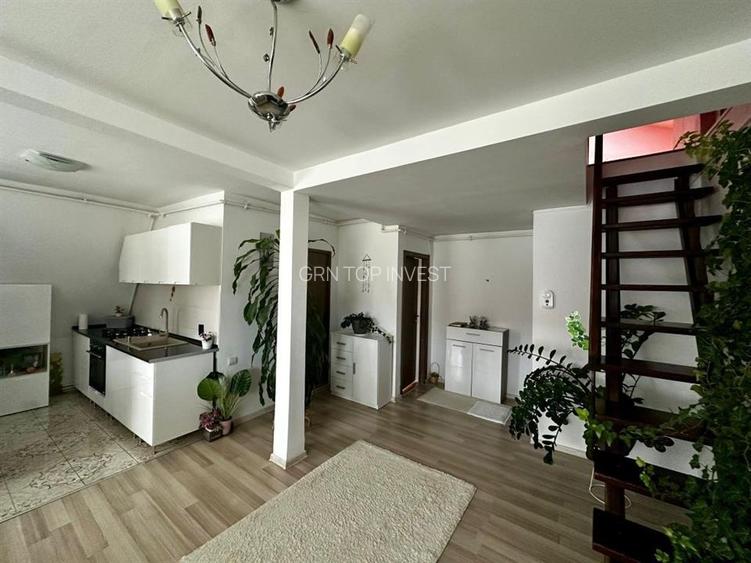 Apartament modern 3 camere la mansarda zona Semaforului - 2