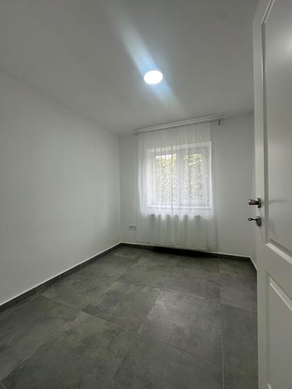 EXCLUSIVITATE! Casa P+1 - 6 camere - Palazu Mare - 260.000 euro (Cod E8+E10)