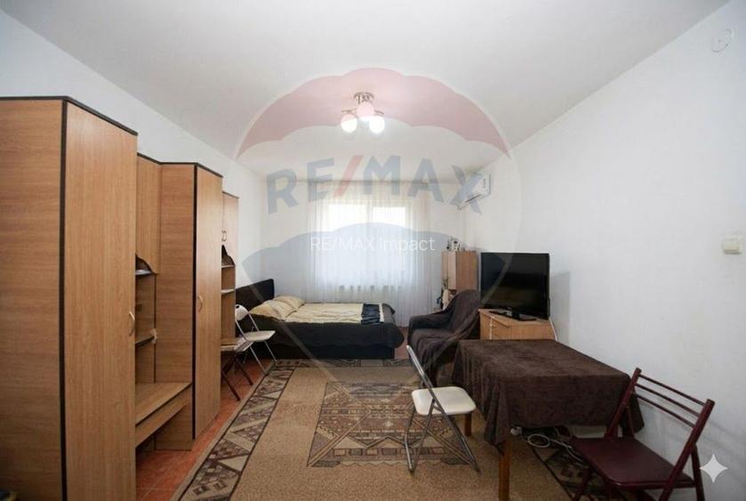 Garsoniera de vanzare et 5 intrare bulevard iuliu Maniu Gorjului - 9