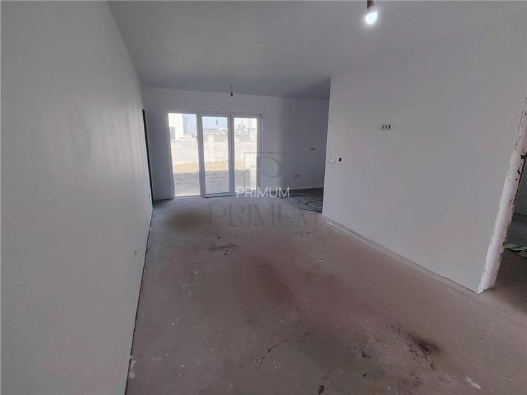 Duplex despartit - zona foarte buna - aproape de centura - toate utilitatile - 5