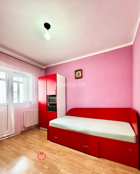 SE VINDE apartament 3 camere, decomandat, ultracentral, in Falticeni, jud.SV - 6