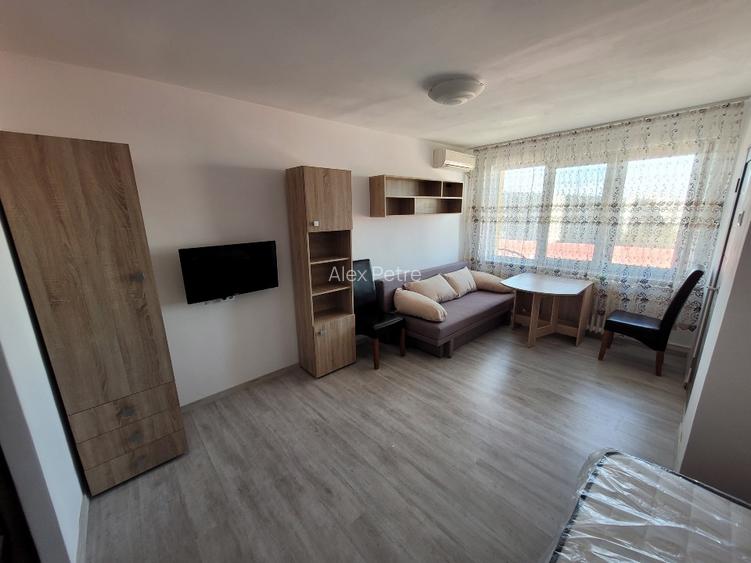 2 Minute Metrou 1 Decembrie Garsoniera 30MP - 2