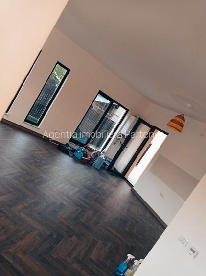 casa / vila Stefanesti , "La Cheie'' , finisaje + pozitie DEOSEBITA ! - 7