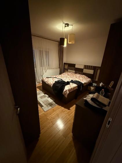 Inchiriez apartament 3 camere zona Mall Vitan  - 8