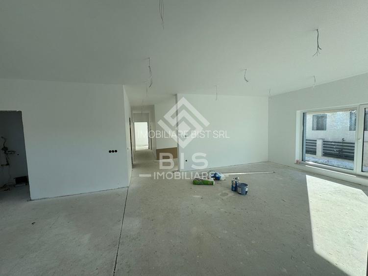 Casă parter – 166 mp construiți – teren 636 mp - 5