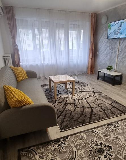 Apartament 2 Camere Piata Romana | Balcon | Renovat | 1 minut metrou - 2