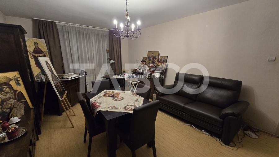 FARA COMISION - Apartament de vanzare 4 camere balcon parcare Lupeni  - 6