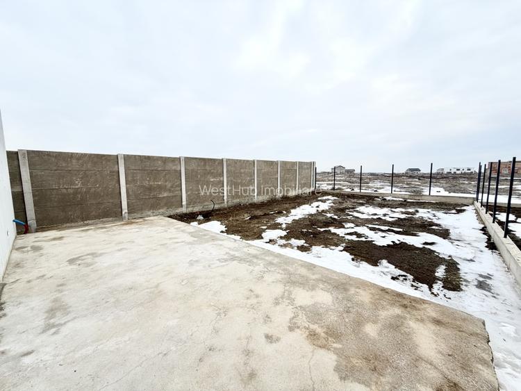 Duplex despartit prin camera tehnica, 4 camere - Giarmata - 2