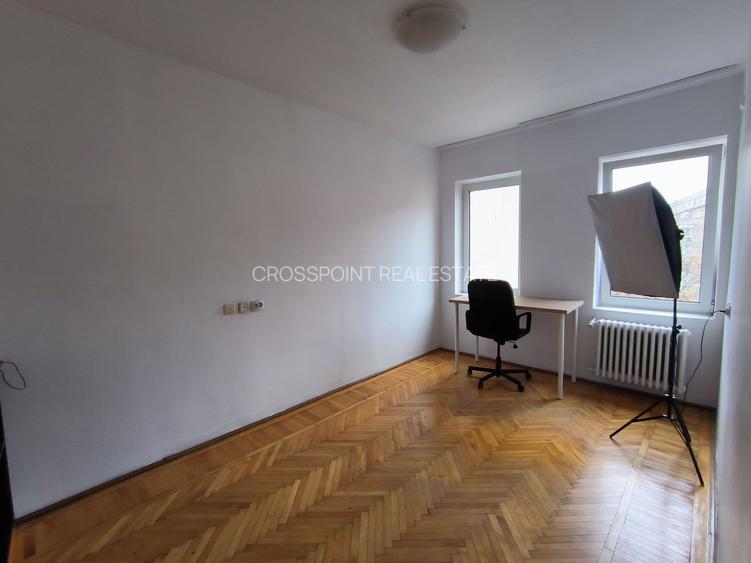 Apartament de vanzare  3 camere decomandat – Piața Romană RISC 1 - 7