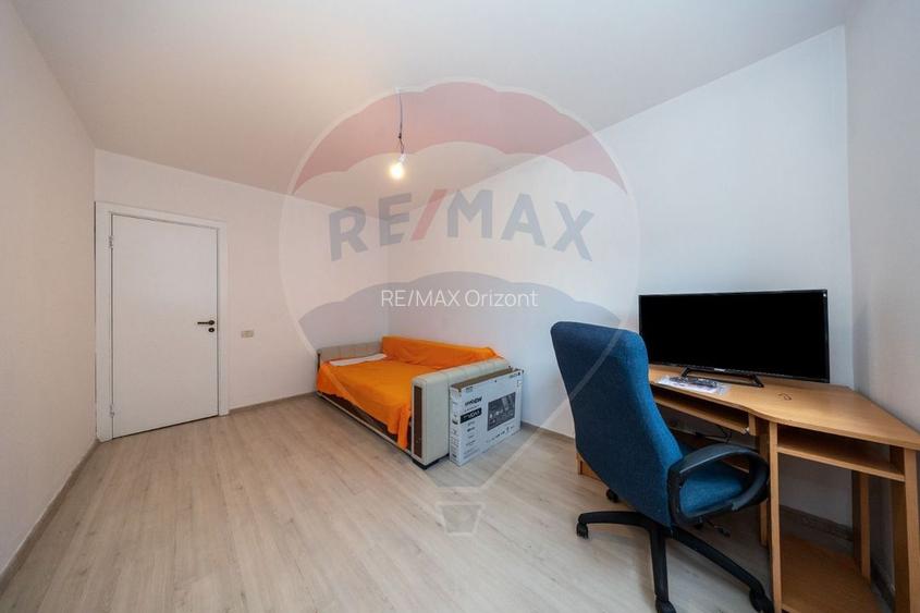 Apartament cu 3 camere de închiriat - 13