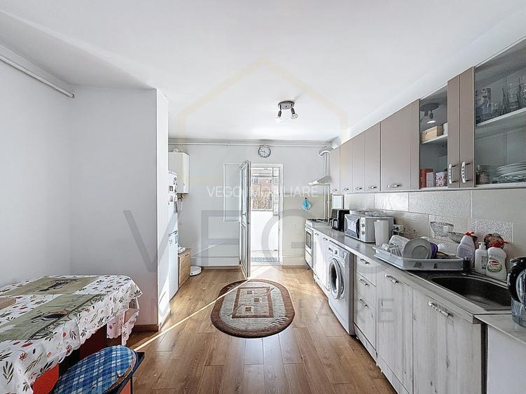 Apartament 2 camere decomandate, balcon, zona UMF - Zorilor - Gh.Dima - 3