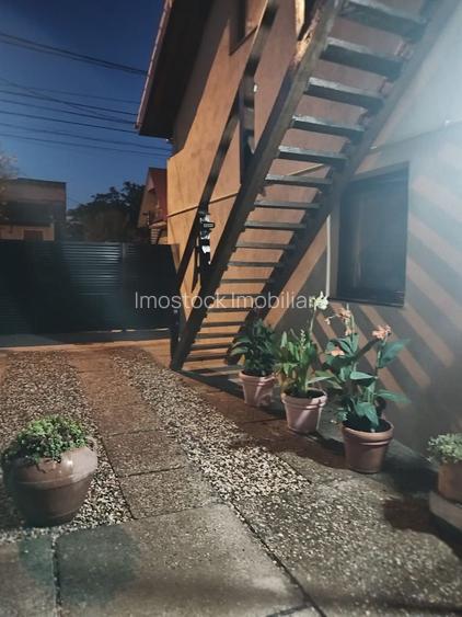 Casă -zona Liviu Rebreanu - 13