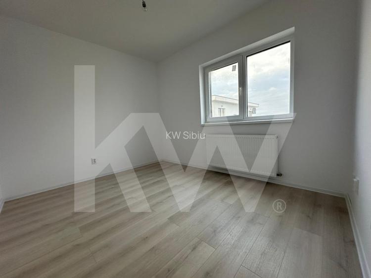 Apartament 2 camere la cheie balcon parcare 48,6mpu Et.3 Doamna Stanca - 9