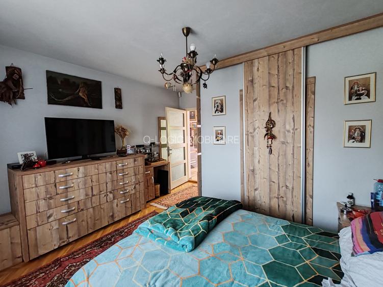 Casa 4 camere la intrare SACELE - 11