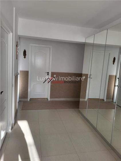 Apartament 2 camere, 60 mp  2 balcoane  Etaj 1  Parcare cu Cf  Zona Florilor - 10