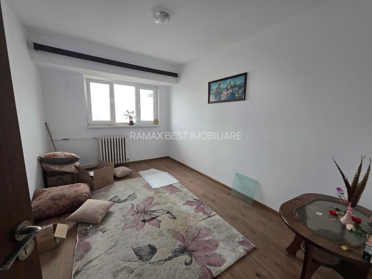 Berceni, pe B-ul Obregia, stradal, bloc reabilitat, pasajul Europa Unita - 8