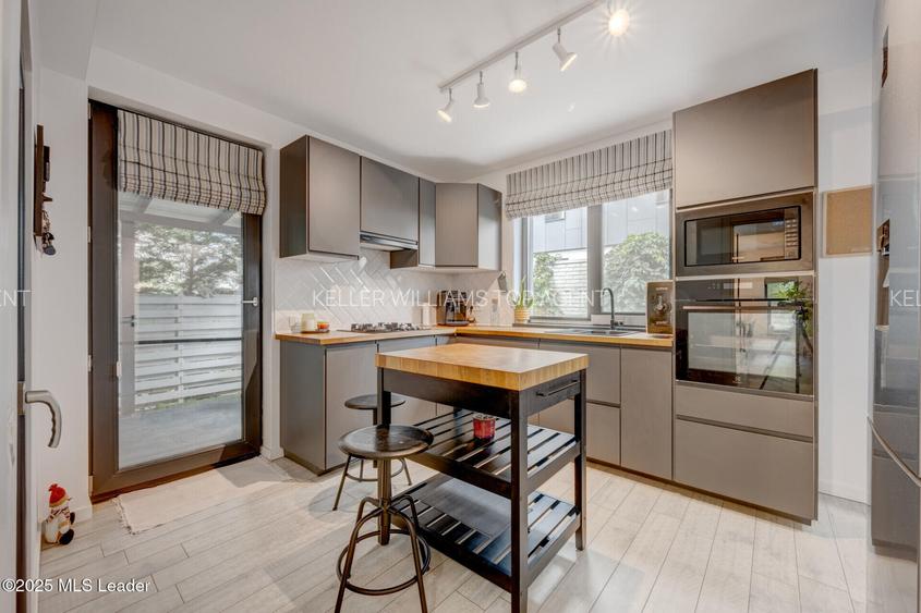 Casă modernă 4 camere,141m, living generos, curte verde, Tunari - 11