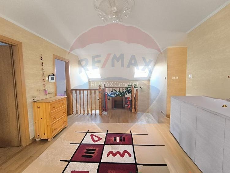 Casă de vanzare - 26