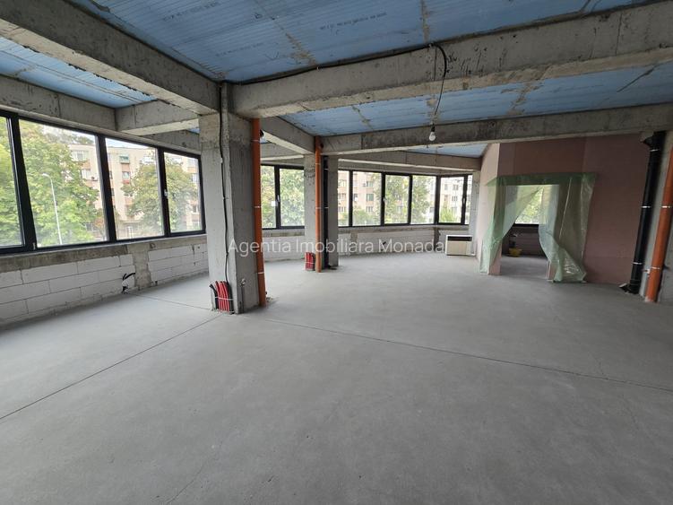 Cladire de inchiriat SPATIU COMERCIAL (clinica medicala , birouri , etc) - 23