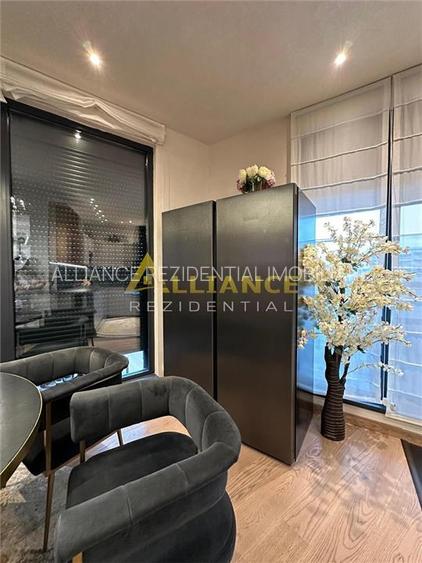 Penthouse 5/5 135 MP - 5