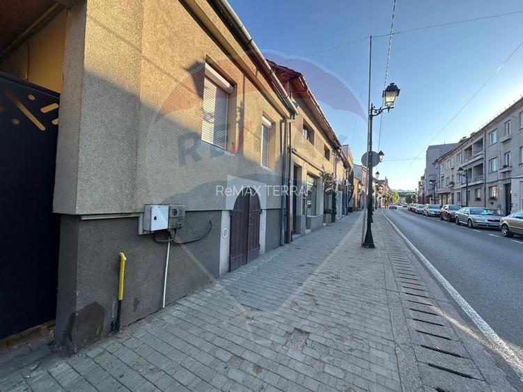 SPATIU COMERCIAL - zona Centrul Vechi - 8