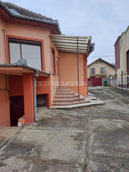 CASA DE VANZARE IN HD - 11