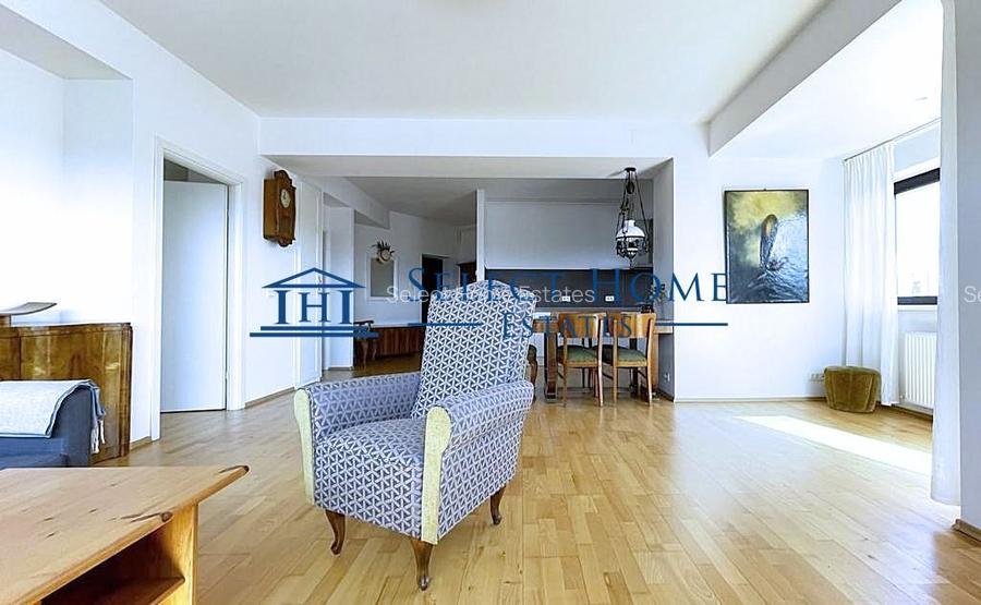 Bloc 2010| Ultracentral| Matei Voievod| 76 mp| View Superb - 13