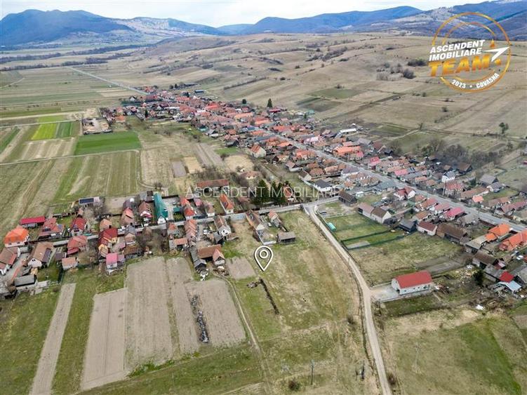 Film! +1.300mp teren partial intravilan, Micfalau, zona linistita, potential apr - 10