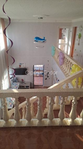 Casă P+1 în comuna Berceni | 170 mp utili | Teren 631 mp | Terasă și garaj