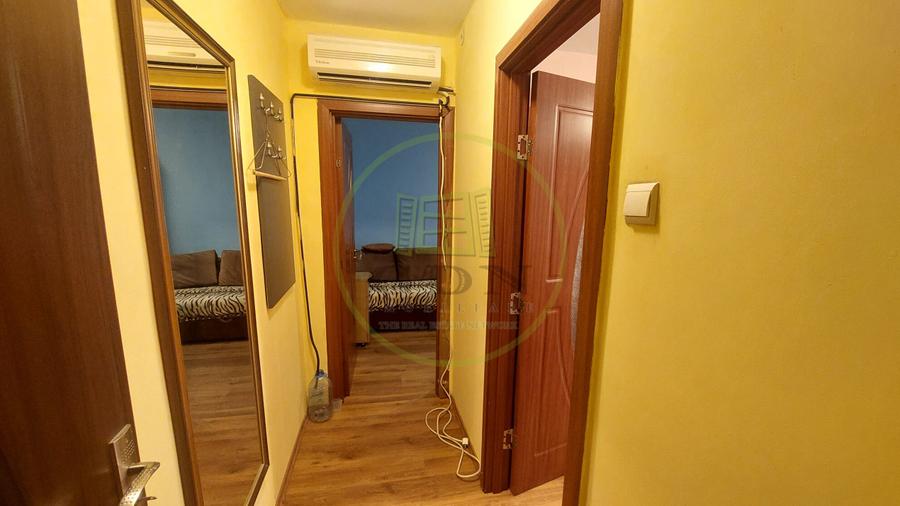 Apartament 3 camere, semidecomandat, etajul 3, Cornitoiu zona Unitatea Militara