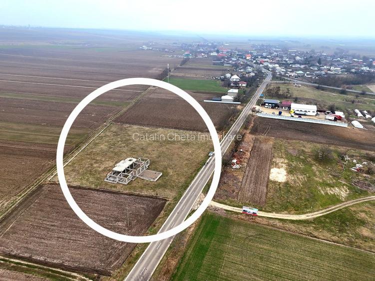 De vanzare teren 6900 mp Botosani-Hutani - 2