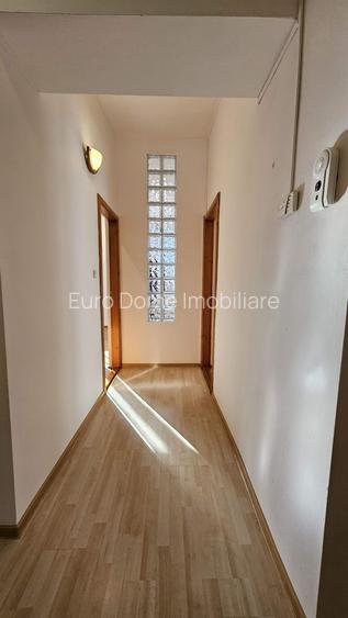 Str Lunga apartament pretabil birou/cabinet , parter stradal - 8