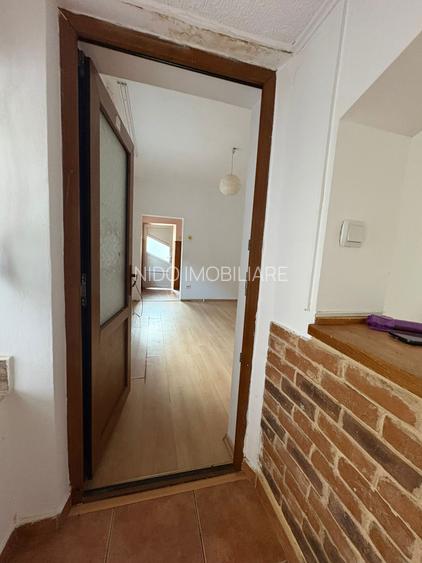 Casa de vânzare - Constanta - 6 CAMERE- 203 mp. totali - 7