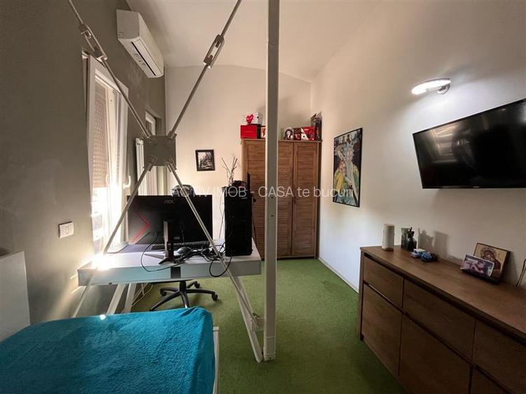 Lugoj,  Vila de Vis Cu Piscina, 440 Mp. Construiti, 820 Mp. Teren - 19