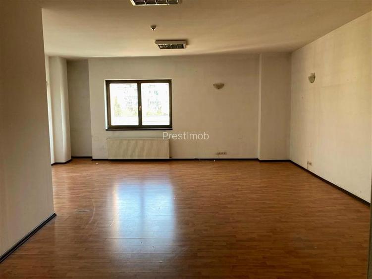 Cladire birou spatii birouri zona centrala - 4