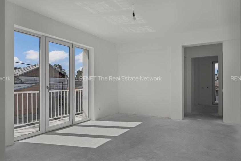 Vila sector 1 - 300mp - P+2+M - 11 camere - Chitila - 12