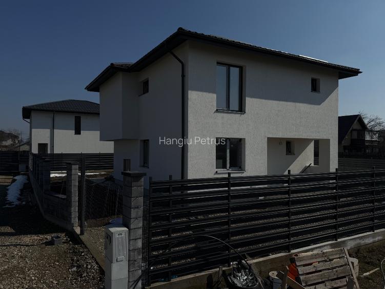 Casă de vânzare,persoana fizică  - 8