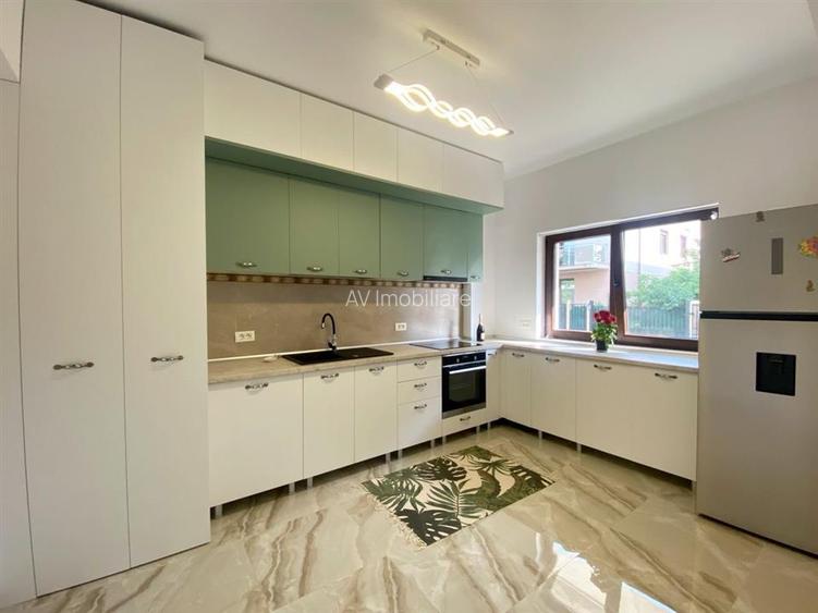 DE VANZARE VILA DANTELEI - DRUMUL TABEREI SECTOR 5 STATIE AUTOBUZ - 3