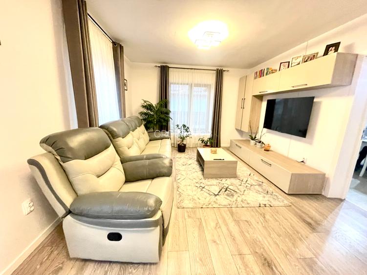 Casă de vânzare - mobilată și utilată - Hemeius - 4