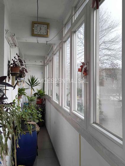 3 camere decomandat Drumul Taberei metrou Valea Ialomiței - 8