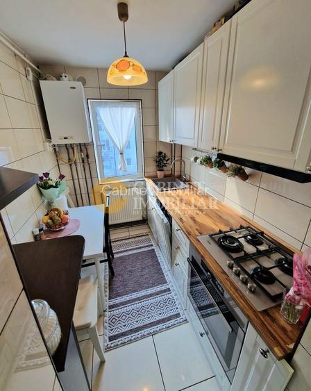 2 Camere- Renovat-Mobilat si utilat- Rond Zimbru - 4