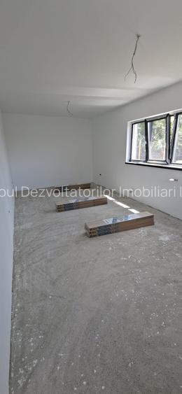 Casa cu 4 camere,  310 mp, 400 mp teren, Holboca - 19