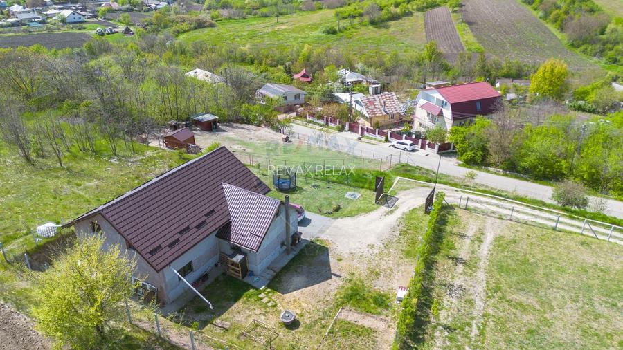 Casă P+M cu teren generos, zonă liniștită – Holboca. Comision 0% - 14