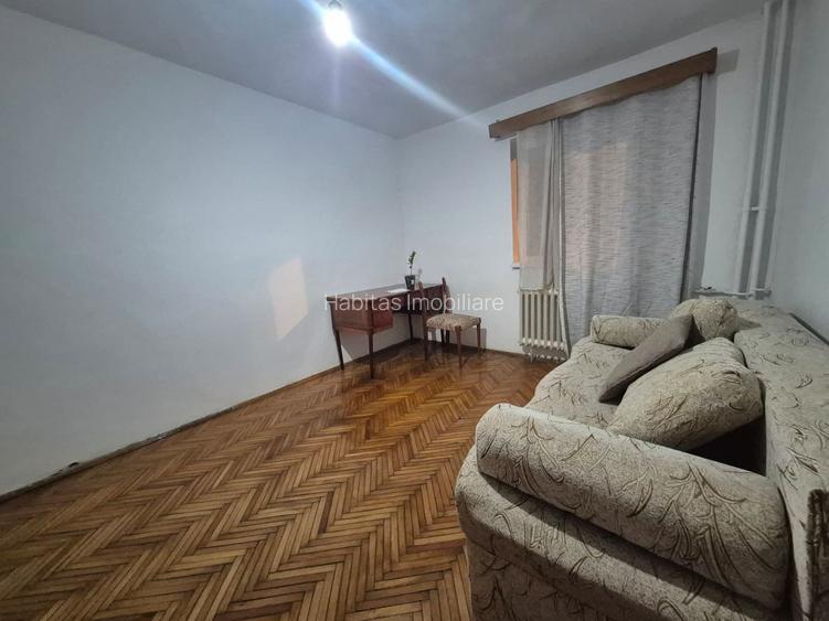 Apartament 2 camere, semidecomandat, Str.Grigore Alexandrescu,Manastur - 3