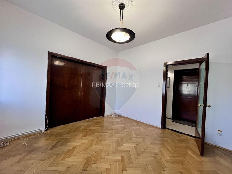 Apartament cu 4 camere nemobilat in P-ta Victoriei langa Orange - 15