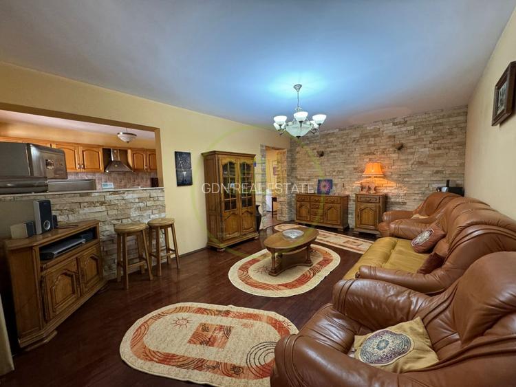 Apartament 4 camere, 115mp, Cartierul 1 Mai, Zona Ciuperca - 2