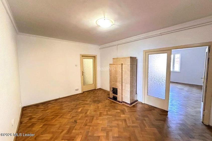 	B-dul Carol I nr. 59, 188 mpu, etaj 3, 6 camere, bloc mic - 19